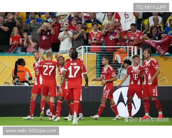 拜仁主场场均进4球vs多特主场失球0.8球，争冠攻防两极